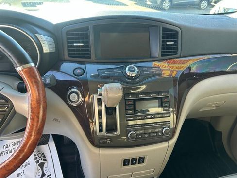 Used 2012 Nissan Quest LE FWD image 37