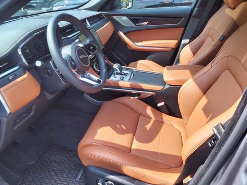 New 2025 Jaguar F-PACE R-Dynamic S image 17