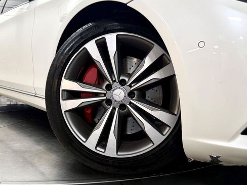 Used 2016 Mercedes-Benz S 550 Sedan w/ Premium Package image 11