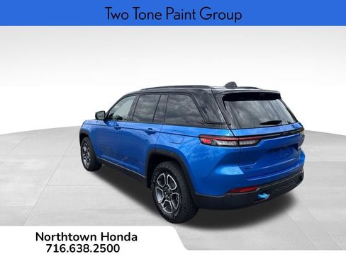 Used 2023 Jeep Grand Cherokee Trailhawk w/ Luxury Tech Group III AWD/4WD image 7