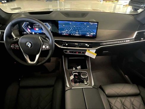 New 2026 BMW X5 xDrive50e w/ Climate Comfort Package image 5