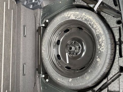 Used 2023 Volkswagen Tiguan SE R-Line image 20