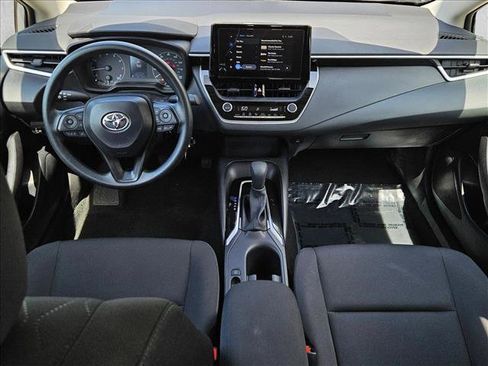 Used 2025 Toyota Corolla LE FWD image 15