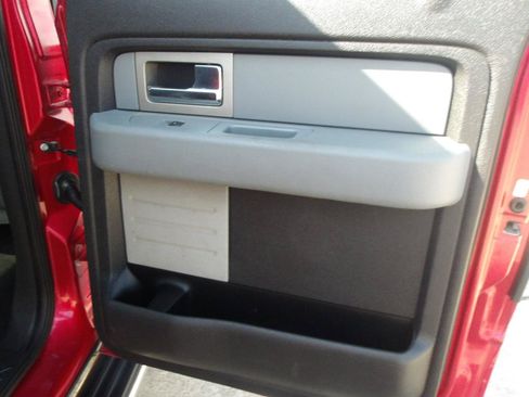 Used 2011 Ford F150 XLT w/ XLT Chrome Pkg AWD/4WD image 7