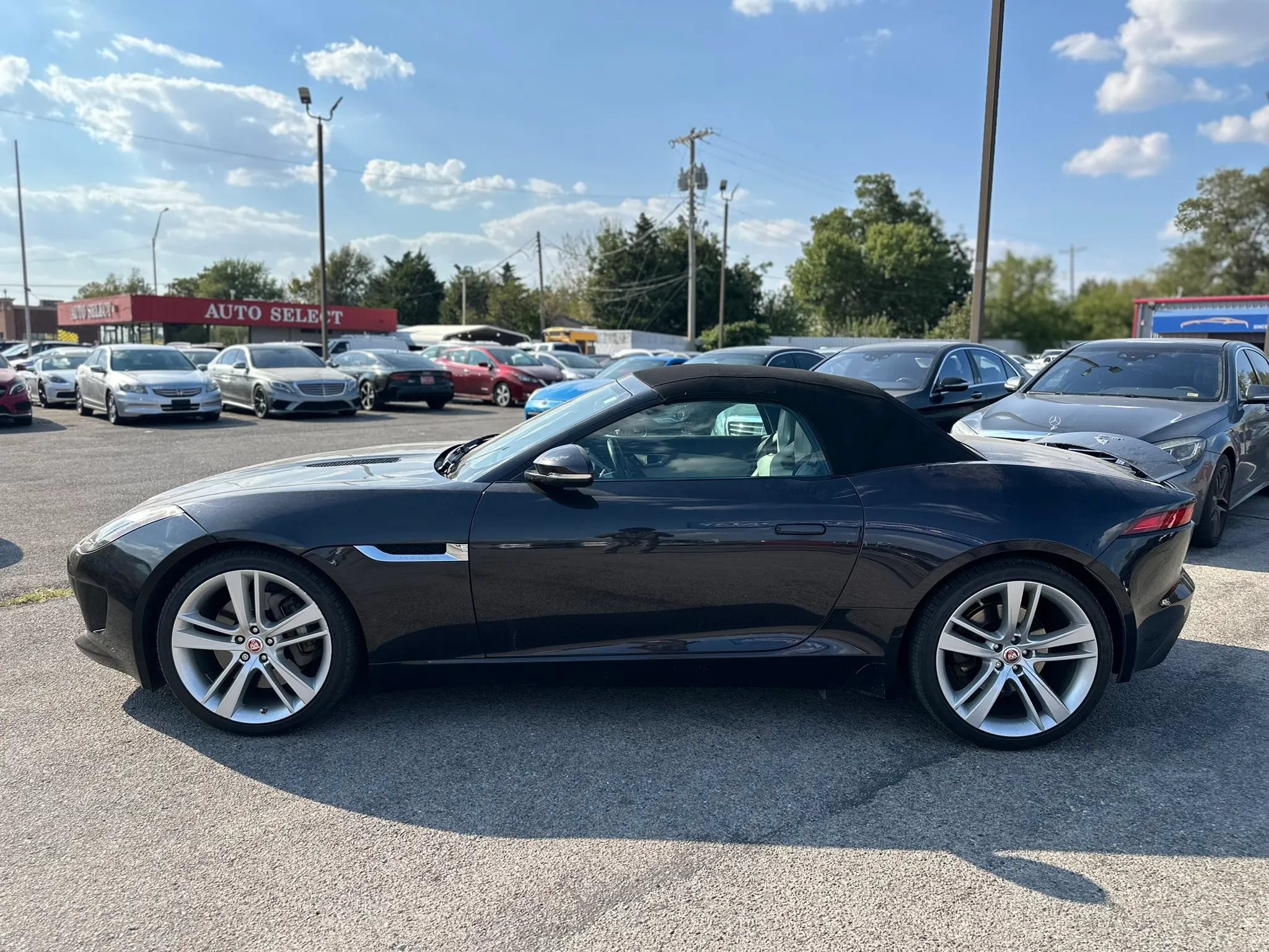 Used 2016 Jaguar F-TYPE Convertible RWD image 17