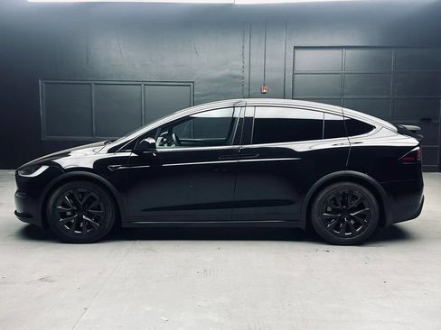 Used 2024 Tesla Model X AWD/4WD image 4