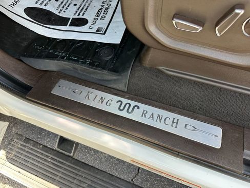 Used 2022 Ford F450 King Ranch w/ Chrome Package image 33