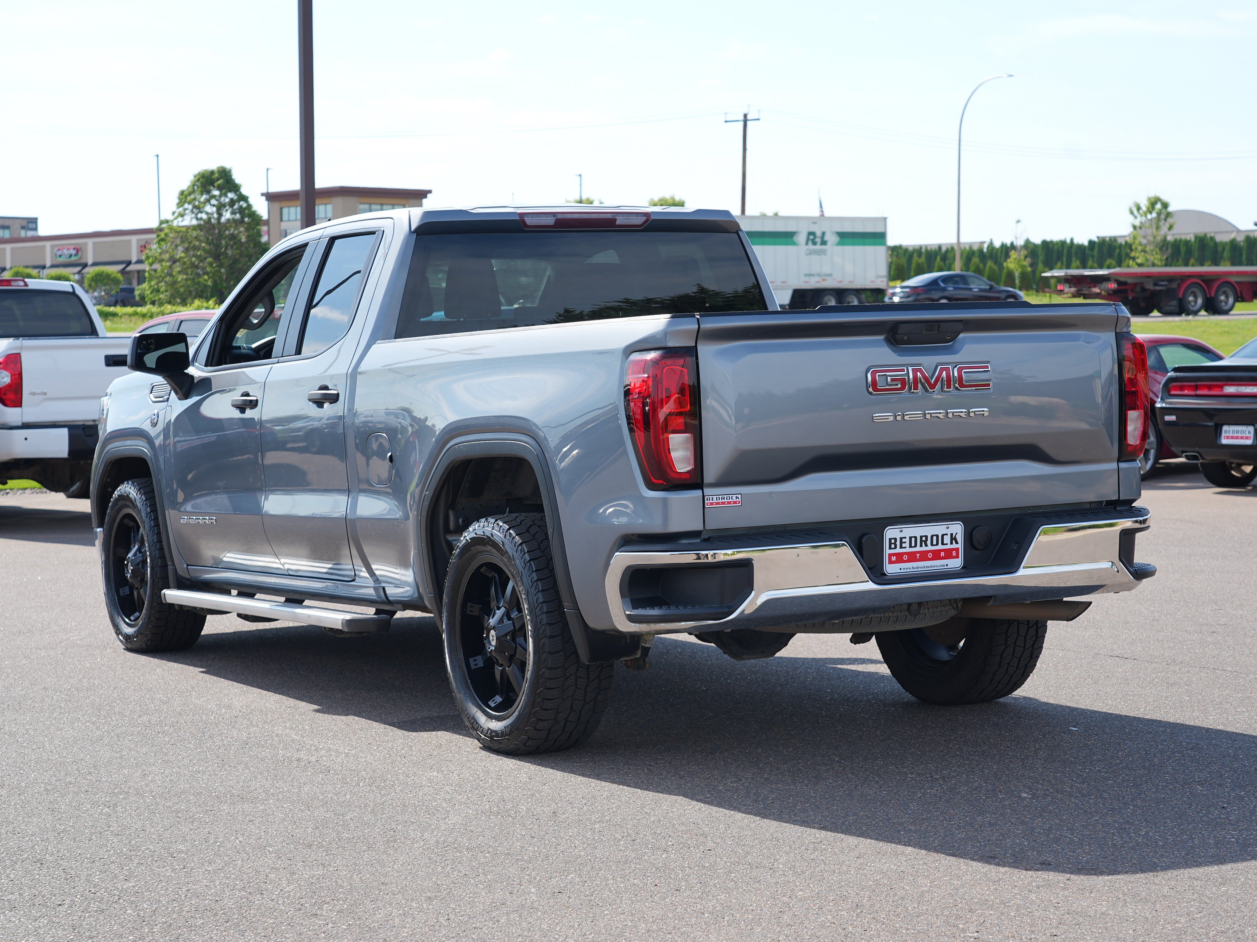 Used 2019 GMC Sierra 1500 2WD Double Cab w/ Convenience Package image 5