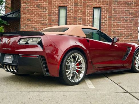 Used 2018 Chevrolet Corvette Z06 RWD image 4