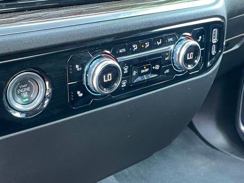 Used 2023 GMC Sierra 1500 Elevation image 21