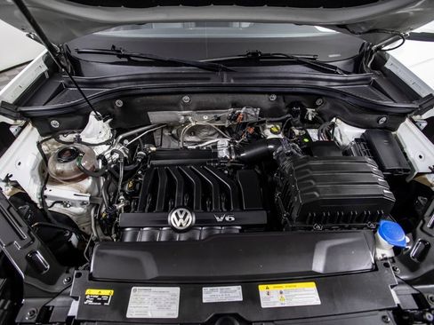 Used 2021 Volkswagen Atlas Cross Sport SE FWD image 46