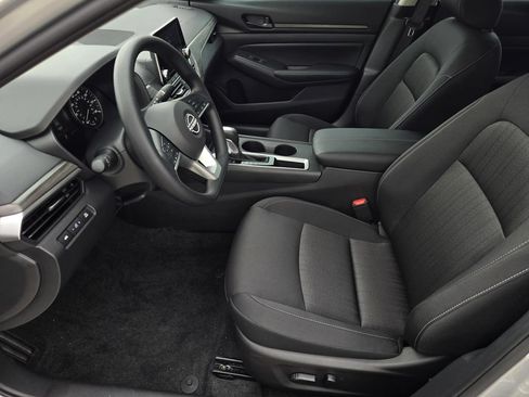 New 2026 Nissan Altima 2.5 SV FWD image 17