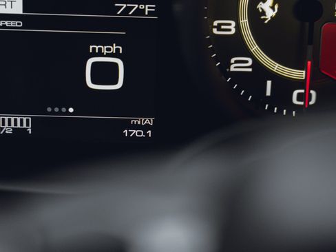 Used 2017 Ferrari 488 GTB RWD image 57