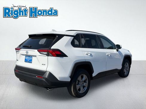 Used 2025 Toyota RAV4 XLE FWD image 7