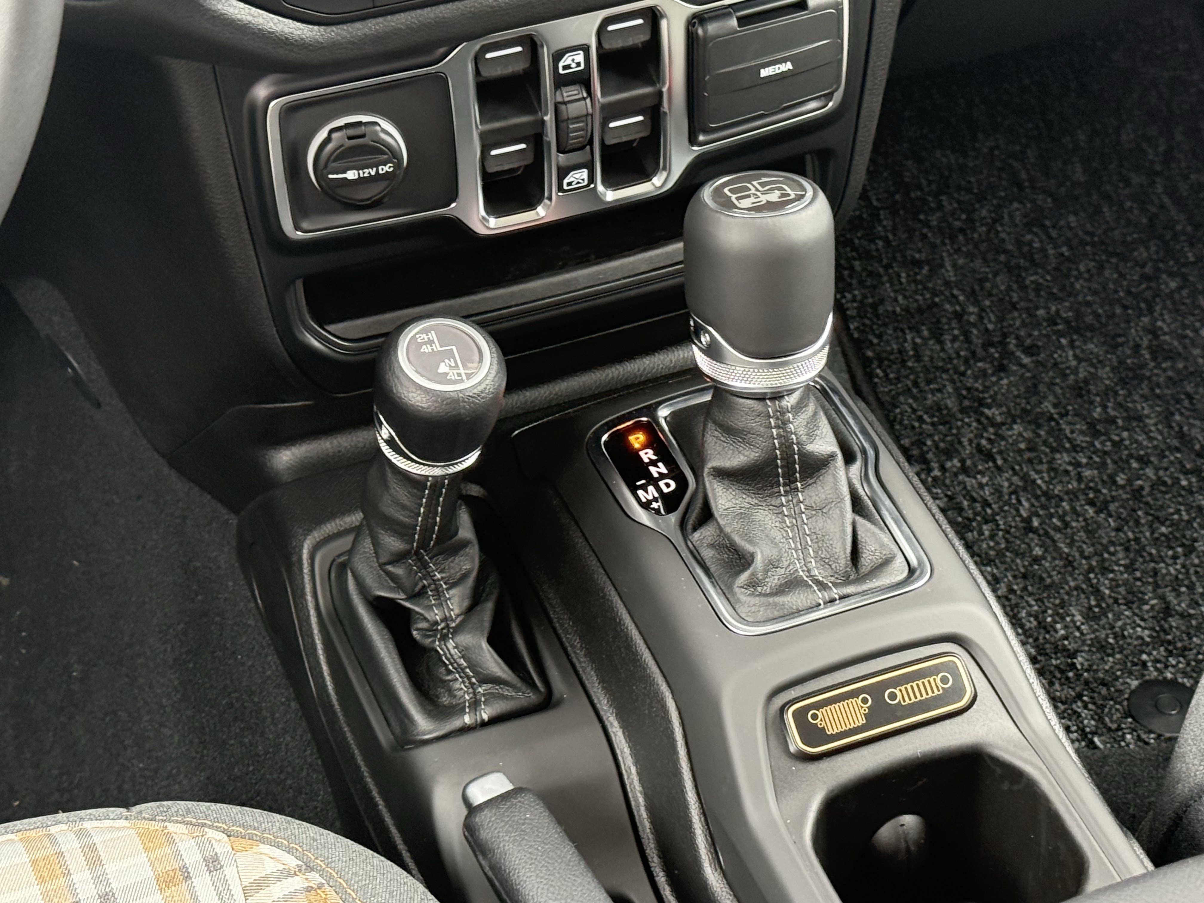 New 2026 Jeep Gladiator Sport AWD/4WD image 12