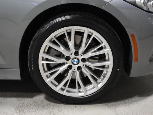 Used 2023 BMW 330i xDrive Sedan w/ Premium Package image 33