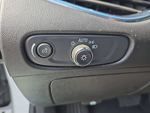 Used 2024 Chevrolet Malibu LT FWD image 18