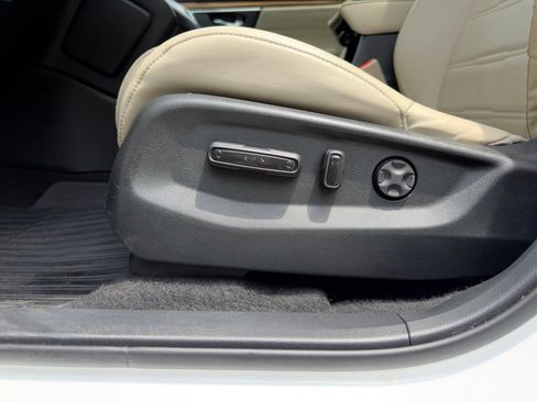 Used 2020 Honda CR-V EX-L image 22