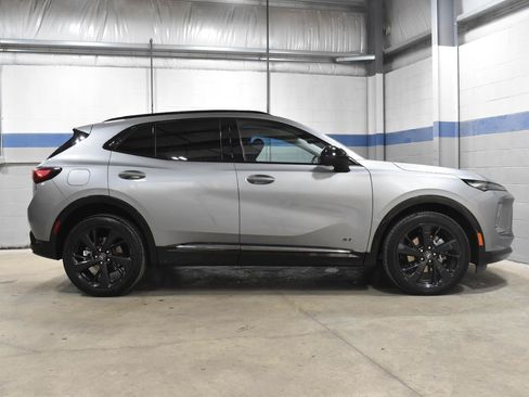 Used 2025 Buick Envision Sport Touring AWD/4WD image 29