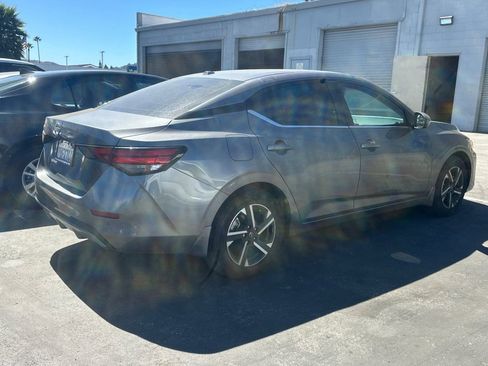 Used 2025 Nissan Sentra SV w/ All-Weather Package image 5