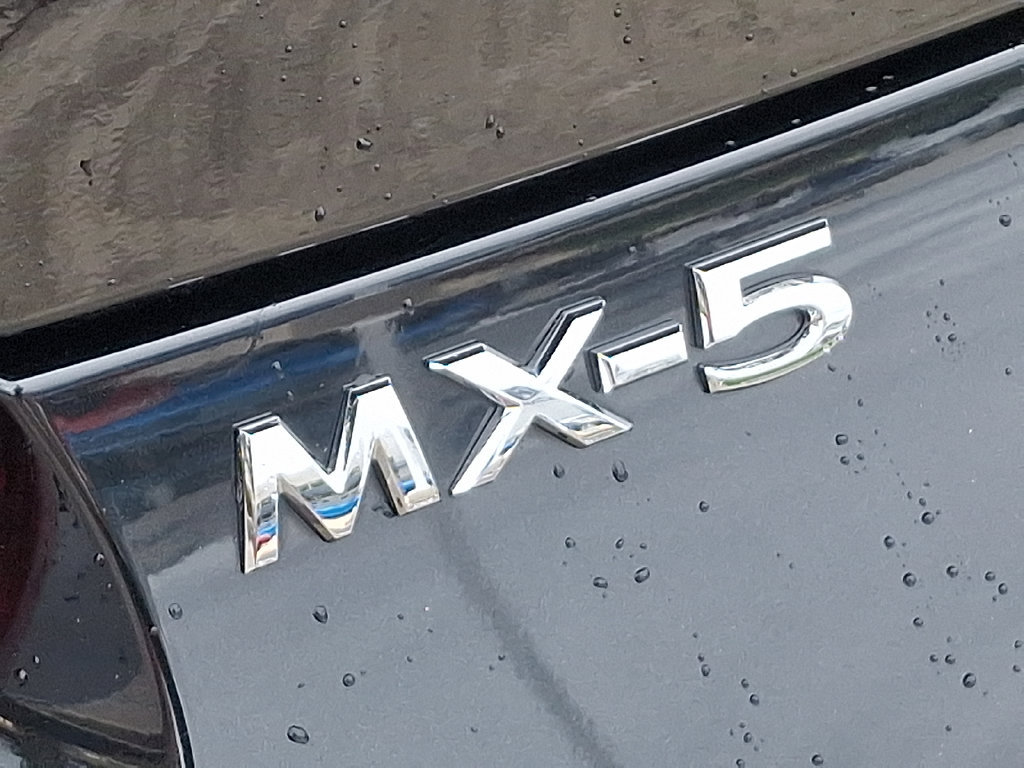 Used 2022 MAZDA MX-5 Miata Grand Touring w/ Weather Package RWD image 33