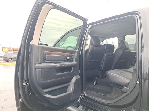 Used 2017 RAM 2500 Laramie w/ Sport Appearance Group image 13