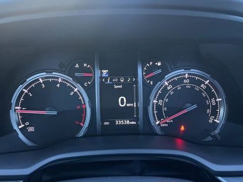 Used 2024 Toyota 4Runner TRD Off-Road Premium image 9