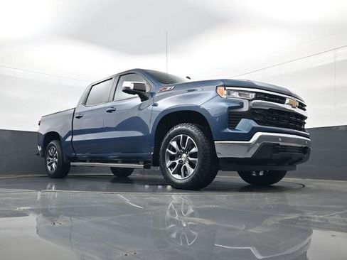 Used 2024 Chevrolet Silverado 1500 LT image 23