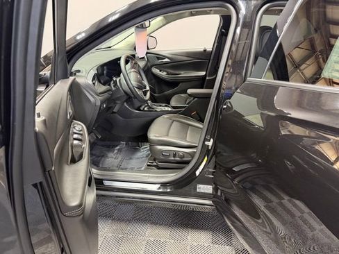 Used 2024 Buick Encore GX Avenir w/ Avenir Convenience Package AWD/4WD image 14