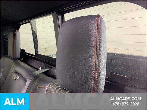 Used 2021 Nissan Titan PRO-4X w/ Pro-4x Convenience Package image 33