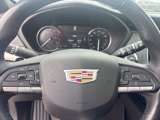 Used 2023 Cadillac XT4 Premium Luxury w/ Enhanced Visibility Package AWD/4WD image 9