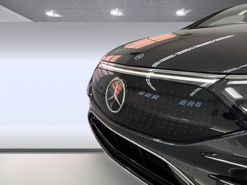 Certified 2023 Mercedes-Benz EQS 580 4MATIC Sedan image 19