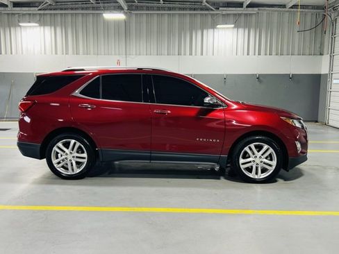 Used 2020 Chevrolet Equinox Premier w/ LPO, Floor Liner Package image 17
