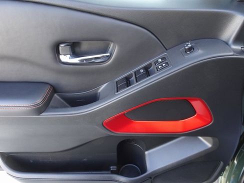 Used 2024 Nissan Frontier PRO-4X w/ Pro Convenience Package image 8