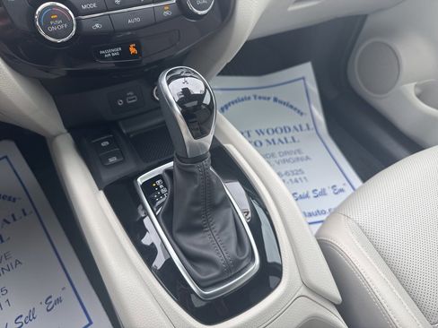 Used 2022 Nissan Rogue Sport SL image 21