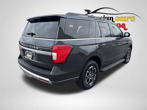 Used 2024 Ford Expedition XLT image 7