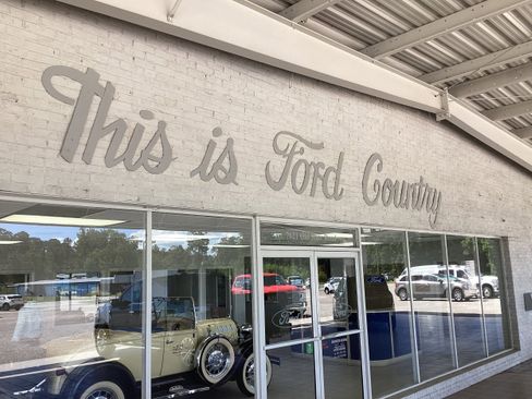 Used 2018 Ford Explorer Limited image 17