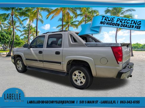 Used 2006 Chevrolet Avalanche Z66 w/ Preferred Equipment Group RWD image 6