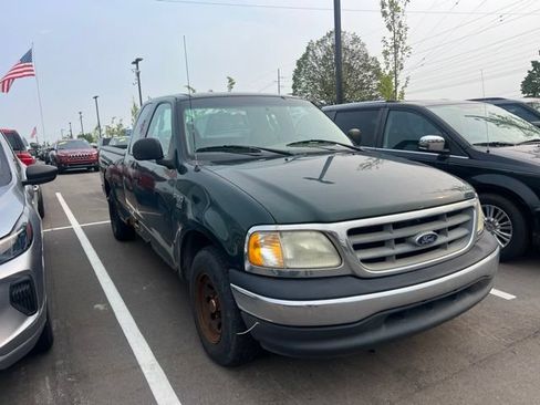 Used 2001 Ford F150 Lariat RWD image 3