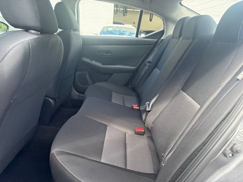Used 2024 Nissan Sentra SV FWD image 13