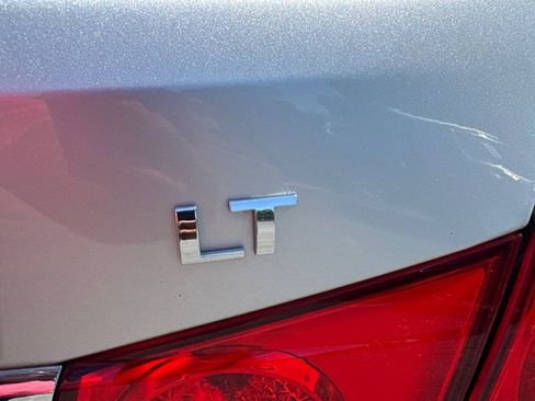 Used 2016 Chevrolet Cruze LT w/ Sun And Sound Package FWD image 14