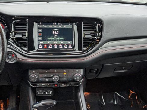 Used 2023 Dodge Durango GT image 19