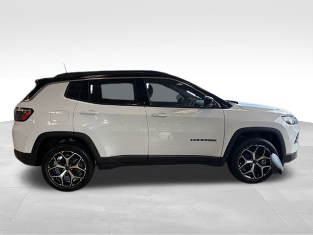New 2026 Jeep Compass Limited AWD/4WD image 19