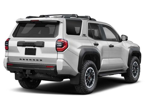 Used 2026 Toyota 4Runner TRD Off-Road Premium AWD/4WD image 2