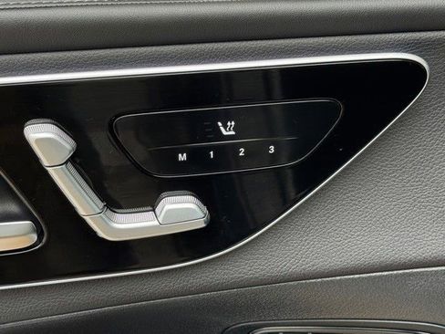 New 2025 Mercedes-Benz GLC 350e 4MATIC image 12