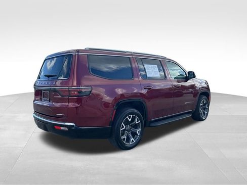 Used 2023 Jeep Wagoneer Series III w/ Preferred Equipment Group image 4