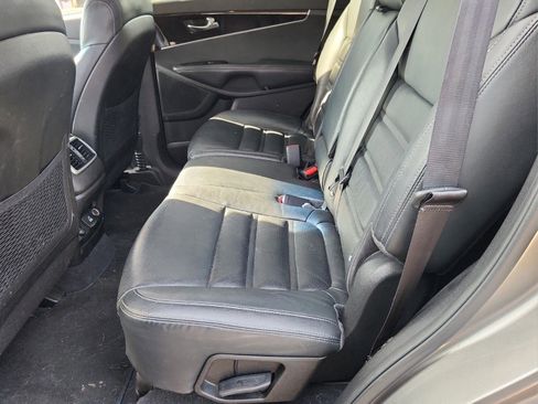 Used 2016 Kia Sorento EX w/ EX Premium Package image 11