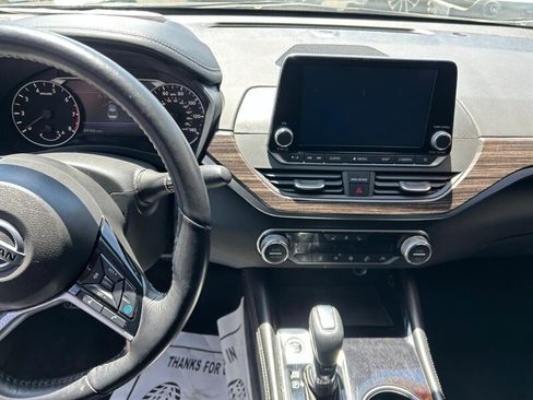 Used 2020 Nissan Altima 2.5 SL FWD image 14