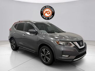 Used 2018 Nissan Rogue SL FWD video 1