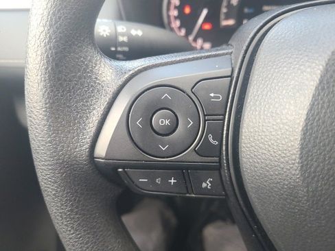 Used 2025 Toyota RAV4 XLE image 20